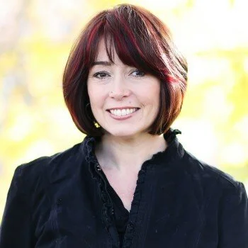 Kerry Connelly - TodaysLeadingWomen.com